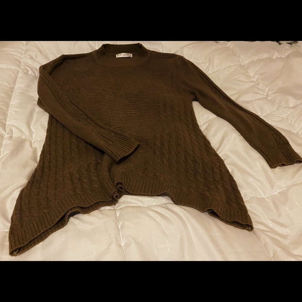 Long sleeve shirt *XL* or dress *S*